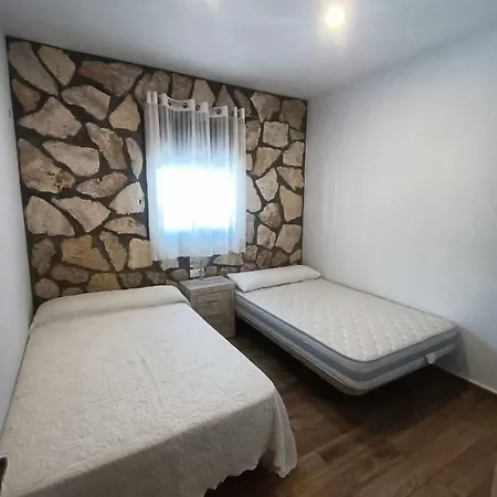 Chalet Paraiso En Urbanizacion Con Piscina Y Wifi